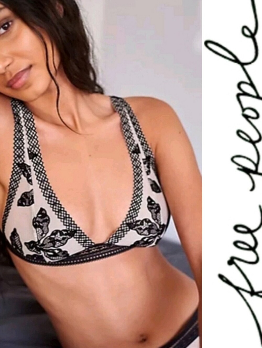 NWOT Free People Alia Triangle Bralette, Floral Lace, Black